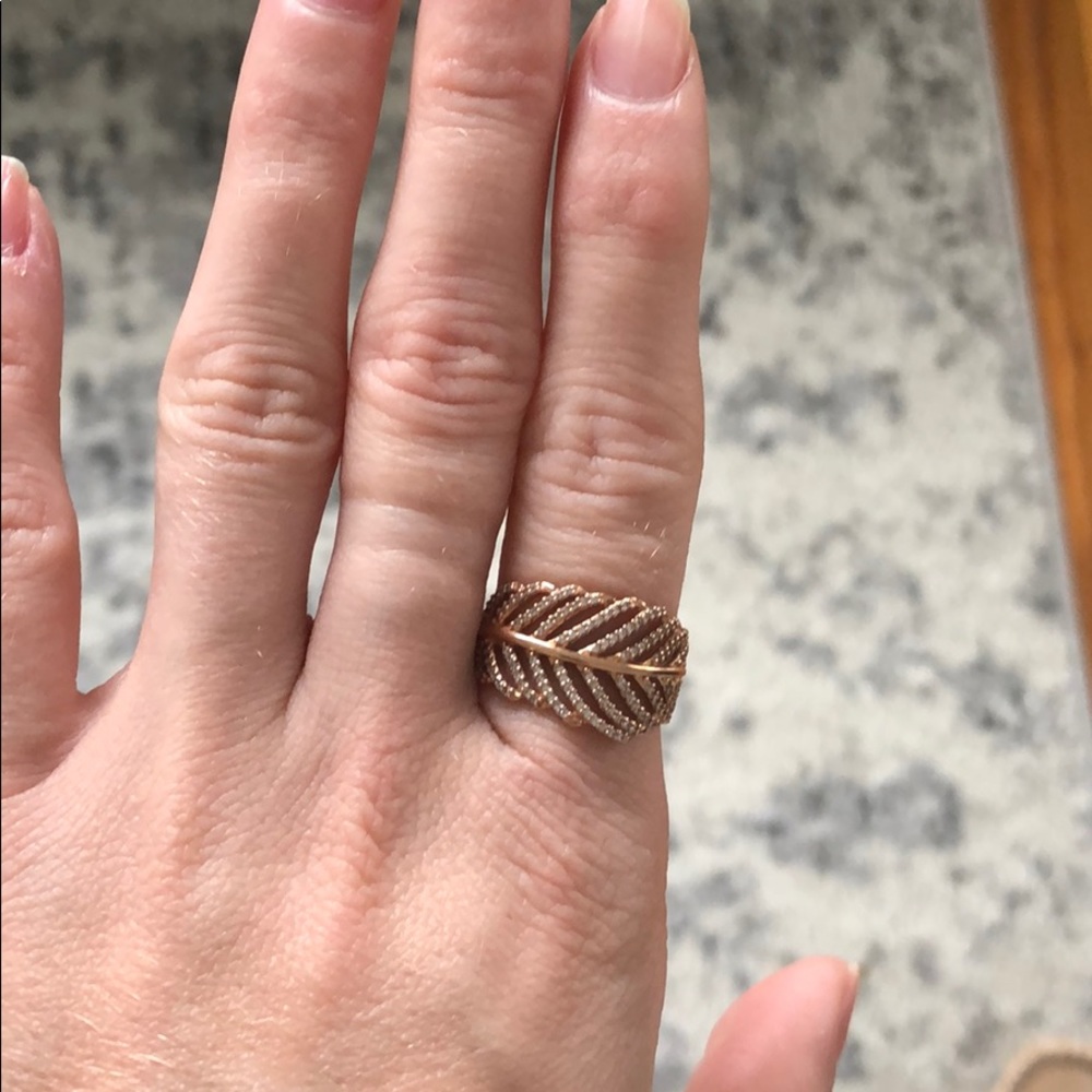 Pandora Feather Ring